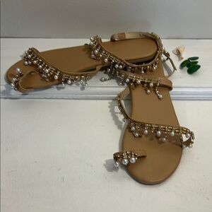 Source Unknown Tan and White Sandals with Glamorous Embellishments